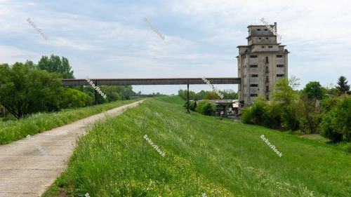 Grain silo on the Kettos-Koros river in Bekes - tarhaz, storehou Grain silo on the Kettos-Koros river in Bekes - tarhaz, storehou