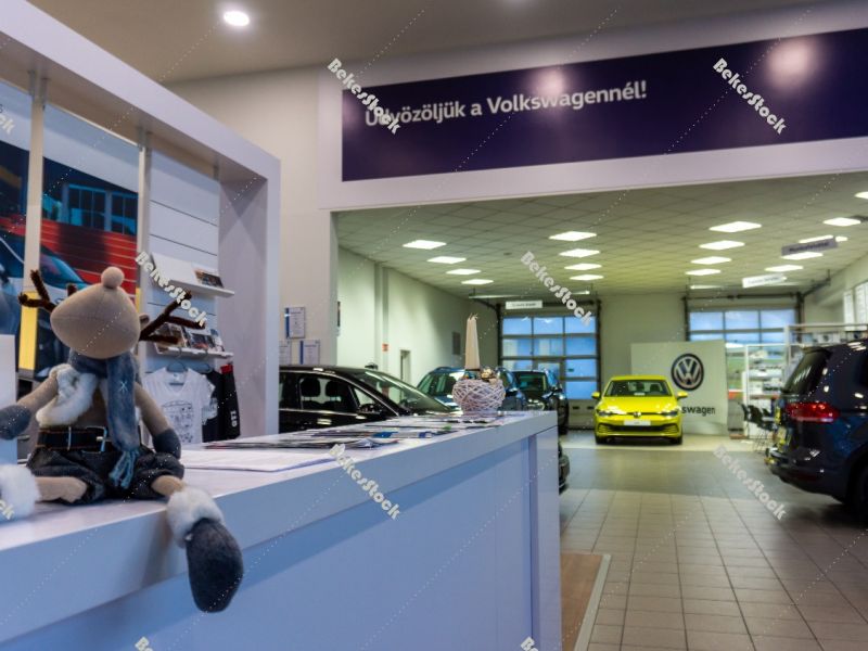 Christmas reindeer figurine in the Volkswagen car showroom