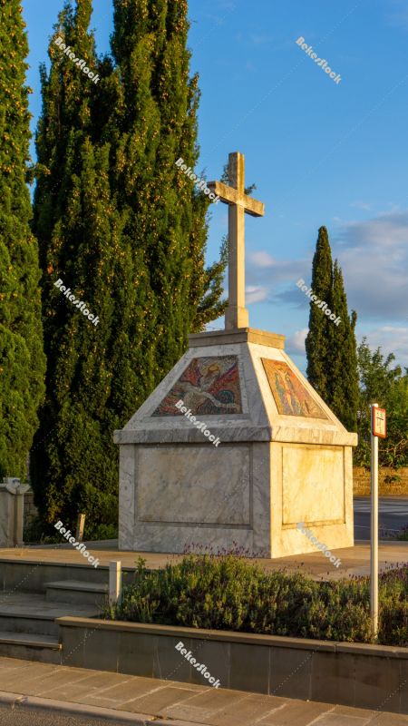 Column (cross) 'Beli Kriz' at sunset, Portoroz, Piran, Obalno-kr Column (cross) 'Beli Kriz' at sunset, Portoroz, Piran, Obalno-kr