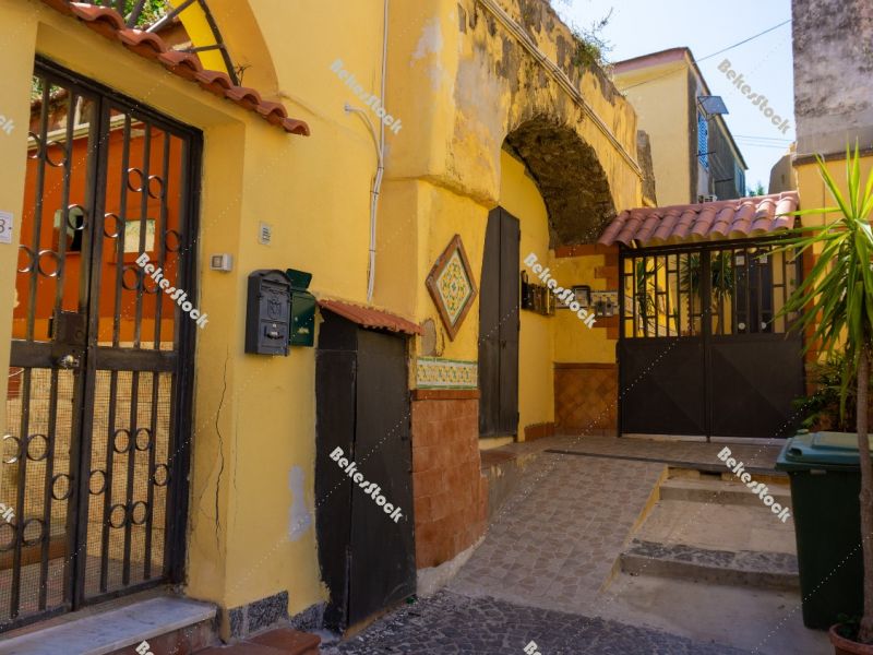 Typical country houses and house gates in Campania. Pollena Troc Typical country houses and house gates in Campania. Pollena Troc