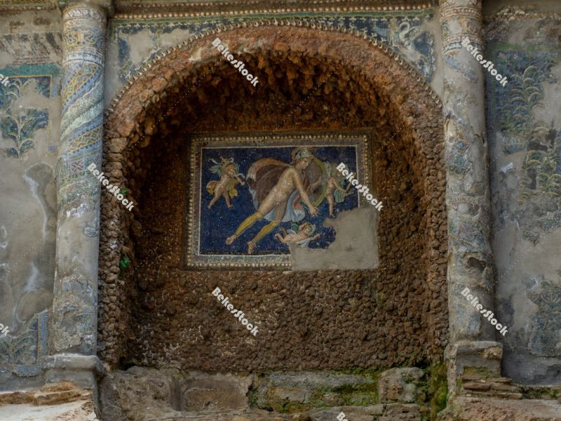Fake cave, adorned with a mosaic in the Suburban Baths in Pompei Fake cave, adorned with a mosaic in the Suburban Baths in Pompei